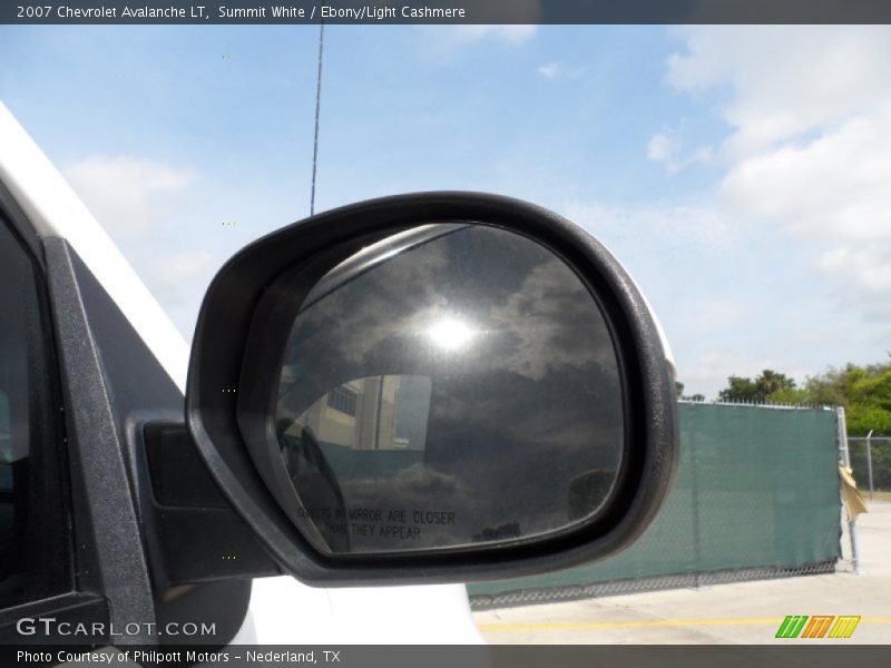 Summit White / Ebony/Light Cashmere 2007 Chevrolet Avalanche LT