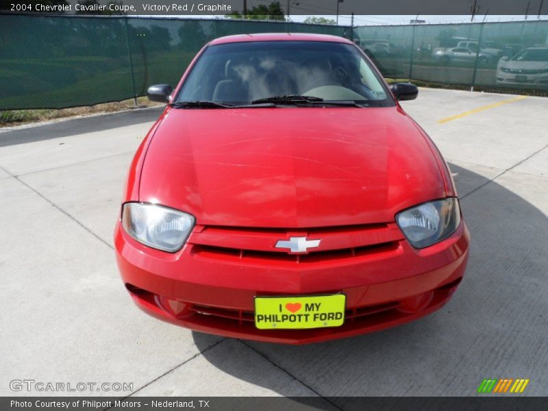 Victory Red / Graphite 2004 Chevrolet Cavalier Coupe