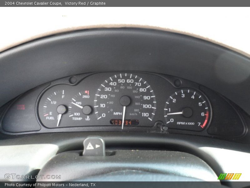 Victory Red / Graphite 2004 Chevrolet Cavalier Coupe