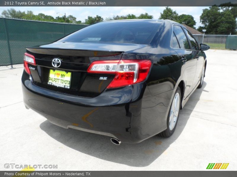 Attitude Black Metallic / Black/Ash 2012 Toyota Camry SE