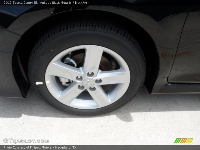 Attitude Black Metallic / Black/Ash 2012 Toyota Camry SE