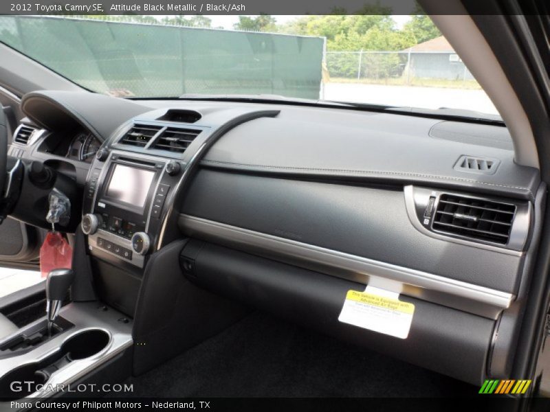 Attitude Black Metallic / Black/Ash 2012 Toyota Camry SE