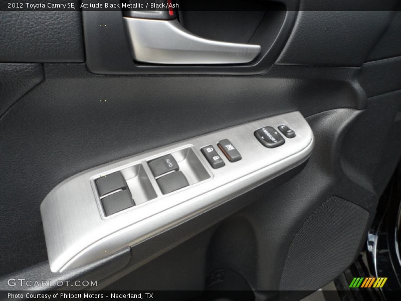 Attitude Black Metallic / Black/Ash 2012 Toyota Camry SE