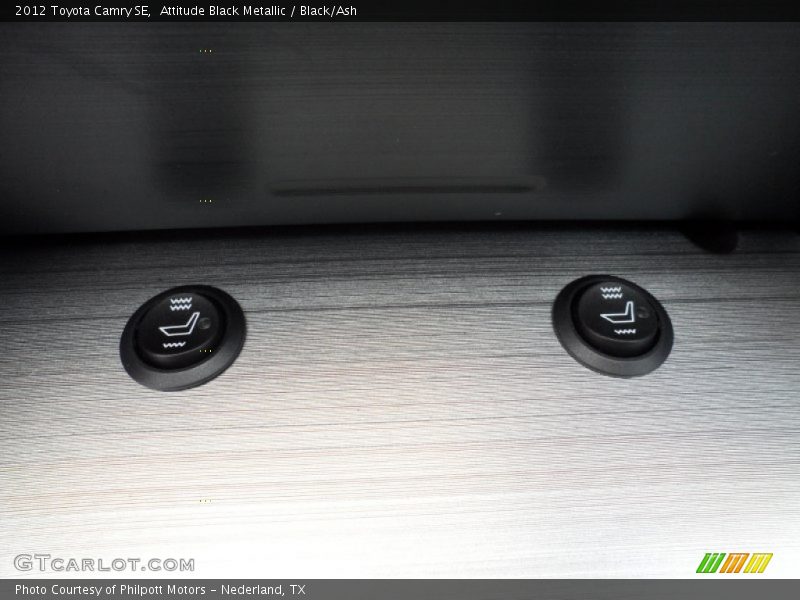 Attitude Black Metallic / Black/Ash 2012 Toyota Camry SE