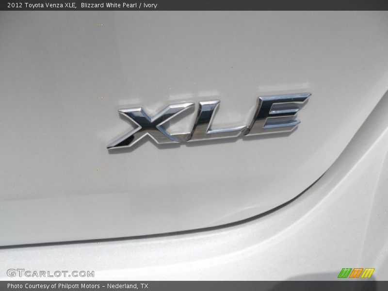 Blizzard White Pearl / Ivory 2012 Toyota Venza XLE