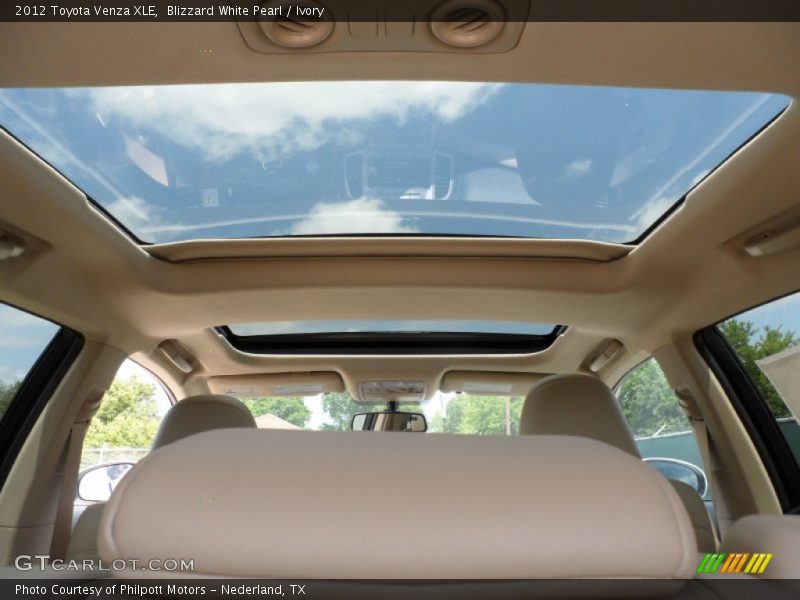 Blizzard White Pearl / Ivory 2012 Toyota Venza XLE