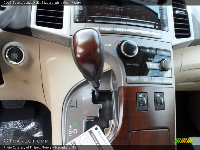 Blizzard White Pearl / Ivory 2012 Toyota Venza XLE
