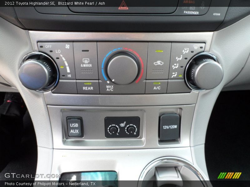 Blizzard White Pearl / Ash 2012 Toyota Highlander SE