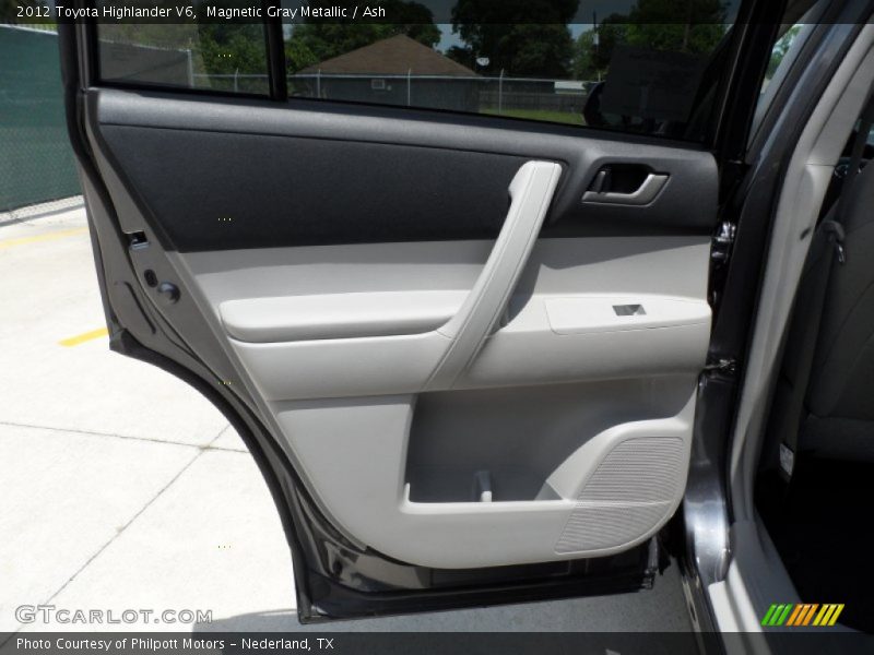 Magnetic Gray Metallic / Ash 2012 Toyota Highlander V6