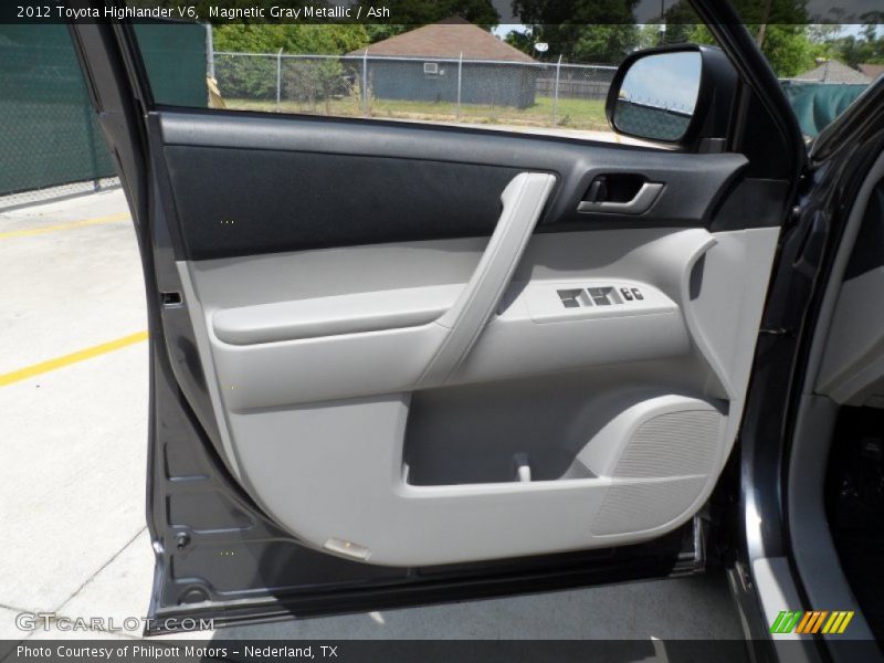 Magnetic Gray Metallic / Ash 2012 Toyota Highlander V6