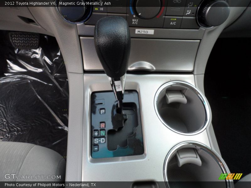 Magnetic Gray Metallic / Ash 2012 Toyota Highlander V6