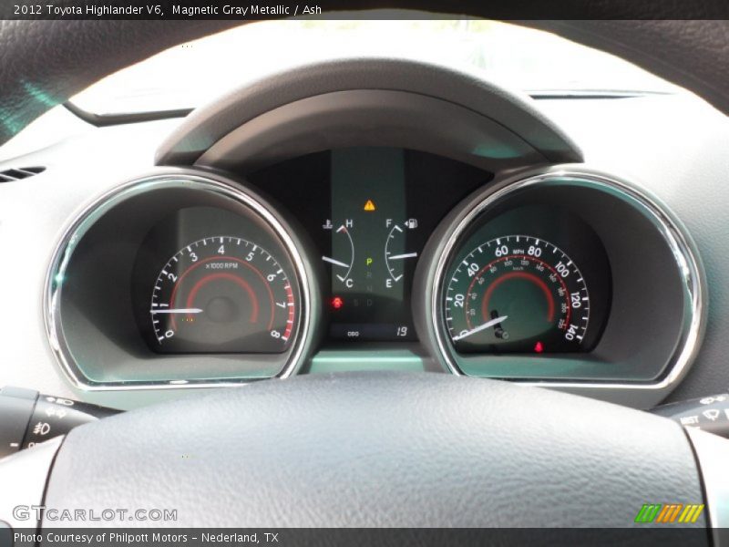 Magnetic Gray Metallic / Ash 2012 Toyota Highlander V6