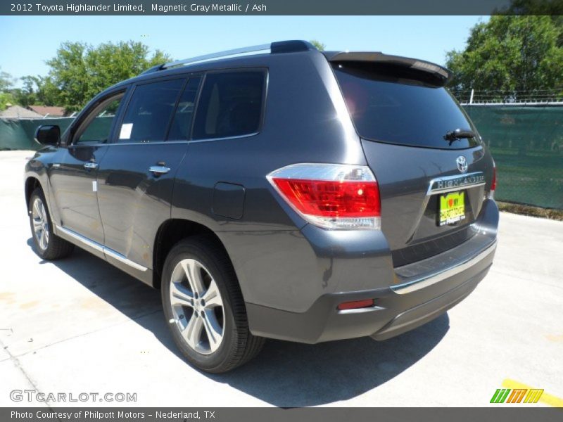 Magnetic Gray Metallic / Ash 2012 Toyota Highlander Limited