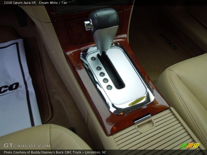 Cream White / Tan 2008 Saturn Aura XR