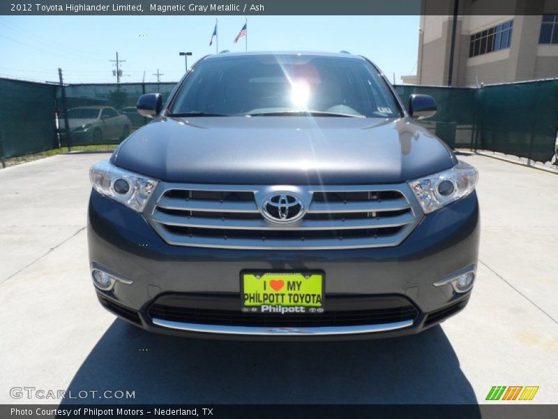 Magnetic Gray Metallic / Ash 2012 Toyota Highlander Limited
