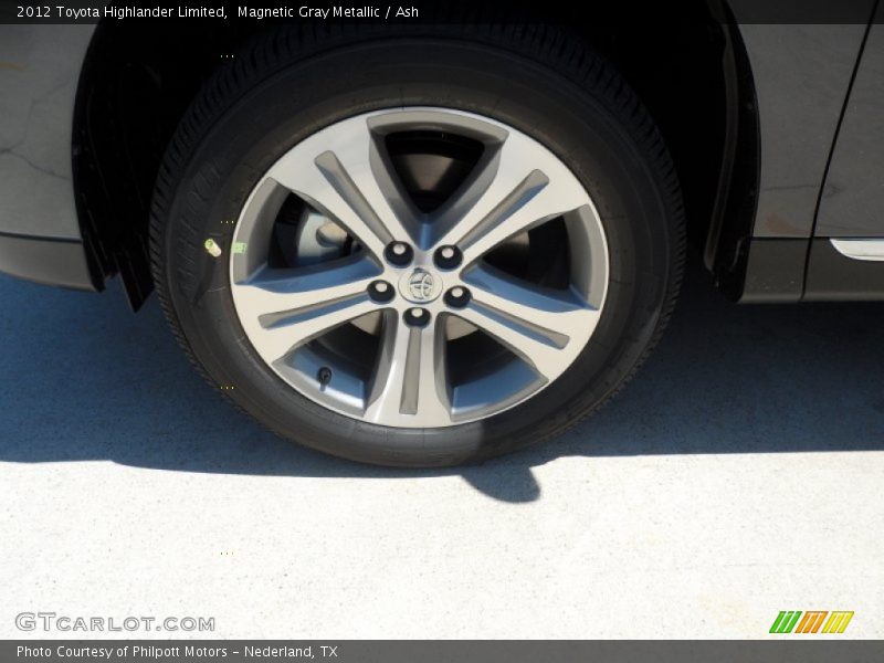 Magnetic Gray Metallic / Ash 2012 Toyota Highlander Limited