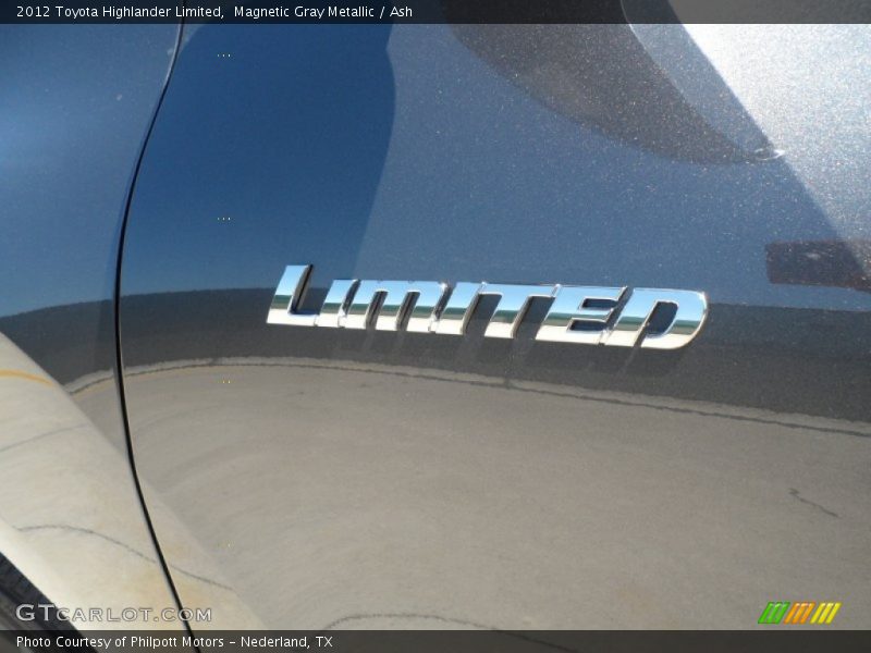 Magnetic Gray Metallic / Ash 2012 Toyota Highlander Limited