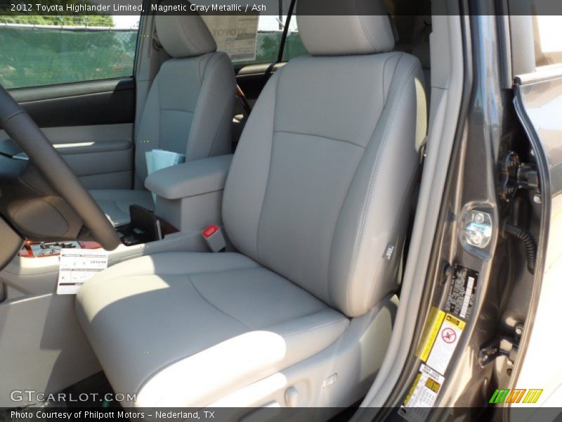 Magnetic Gray Metallic / Ash 2012 Toyota Highlander Limited