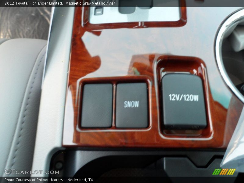 Magnetic Gray Metallic / Ash 2012 Toyota Highlander Limited