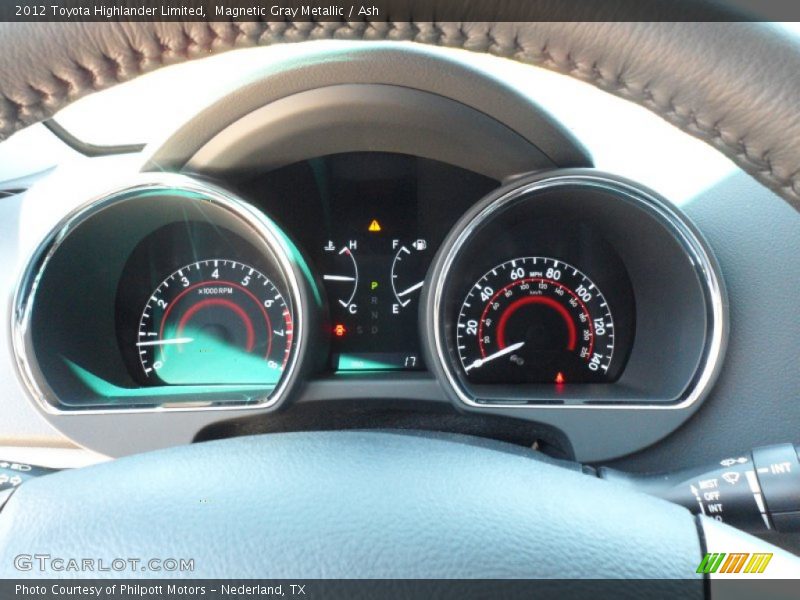 Magnetic Gray Metallic / Ash 2012 Toyota Highlander Limited