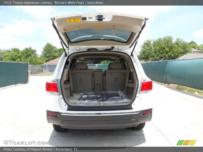 Blizzard White Pearl / Sand Beige 2012 Toyota Highlander Limited