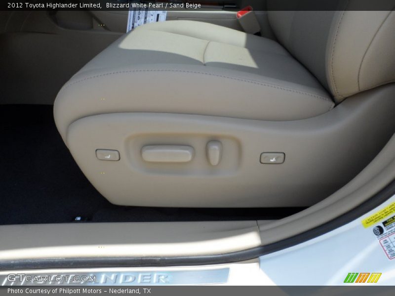 Blizzard White Pearl / Sand Beige 2012 Toyota Highlander Limited