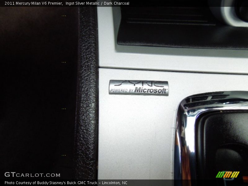 Ingot Silver Metallic / Dark Charcoal 2011 Mercury Milan V6 Premier