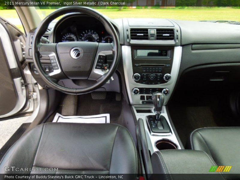 Dashboard of 2011 Milan V6 Premier