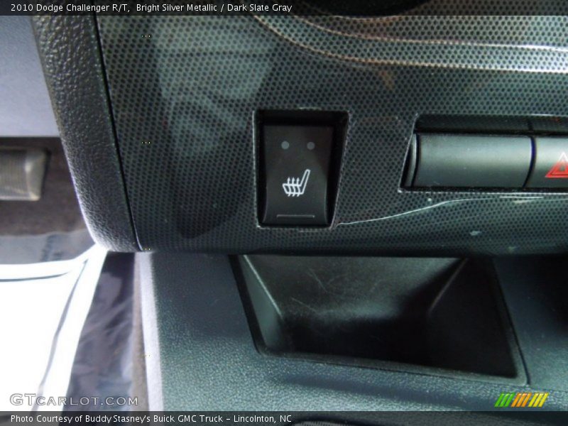 Bright Silver Metallic / Dark Slate Gray 2010 Dodge Challenger R/T