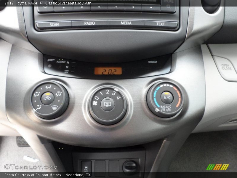 Classic Silver Metallic / Ash 2012 Toyota RAV4 I4
