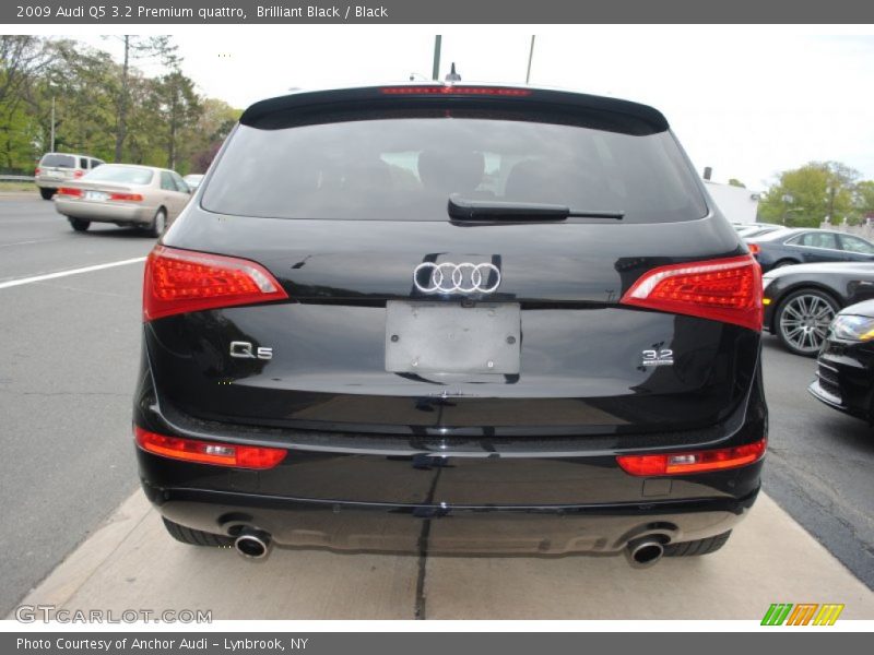 Brilliant Black / Black 2009 Audi Q5 3.2 Premium quattro