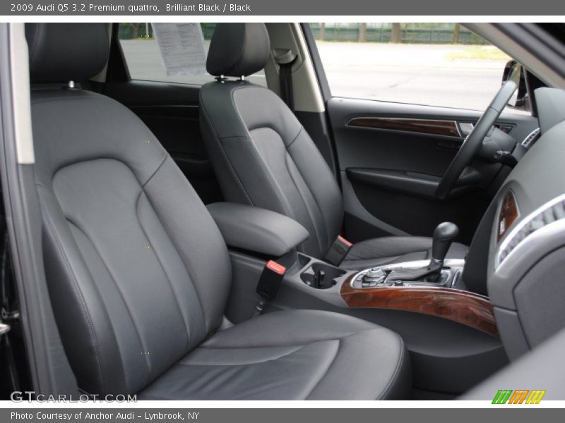 Brilliant Black / Black 2009 Audi Q5 3.2 Premium quattro