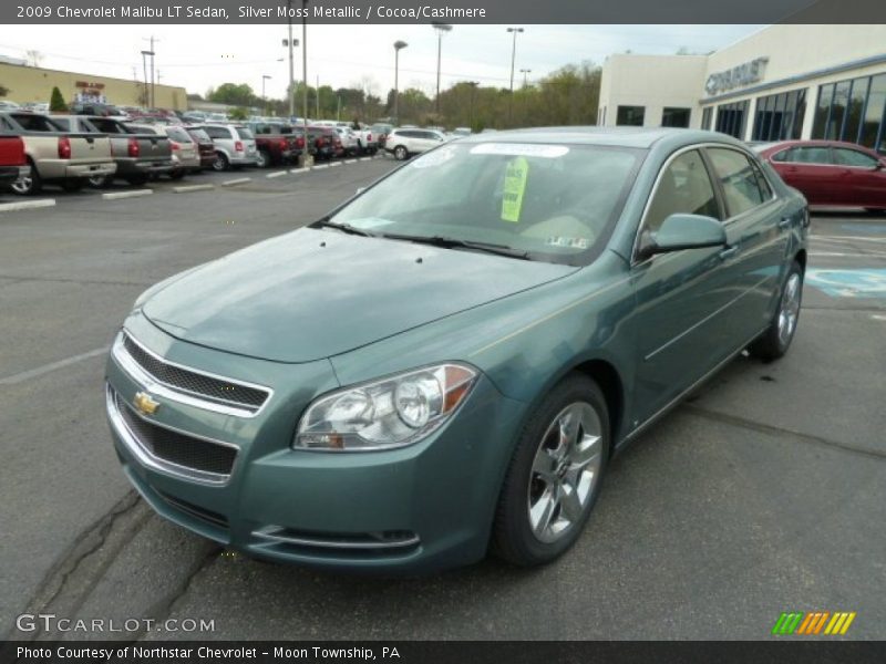 Front 3/4 View of 2009 Malibu LT Sedan