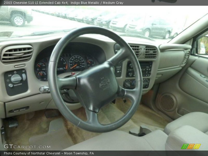 Indigo Blue Metallic / Medium Gray 2003 Chevrolet S10 LS Extended Cab 4x4