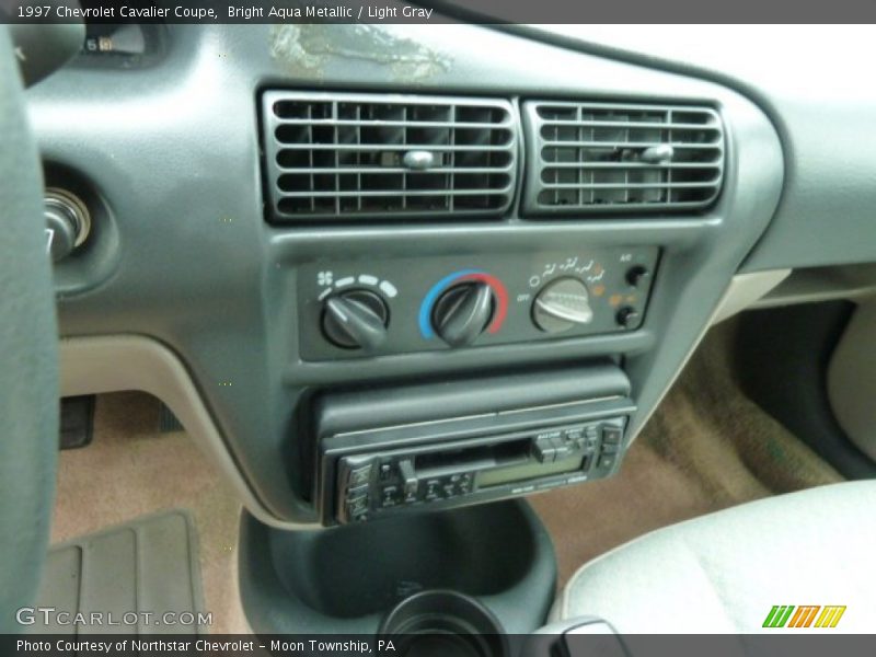 Bright Aqua Metallic / Light Gray 1997 Chevrolet Cavalier Coupe