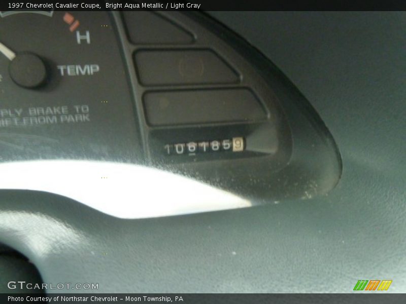 Bright Aqua Metallic / Light Gray 1997 Chevrolet Cavalier Coupe