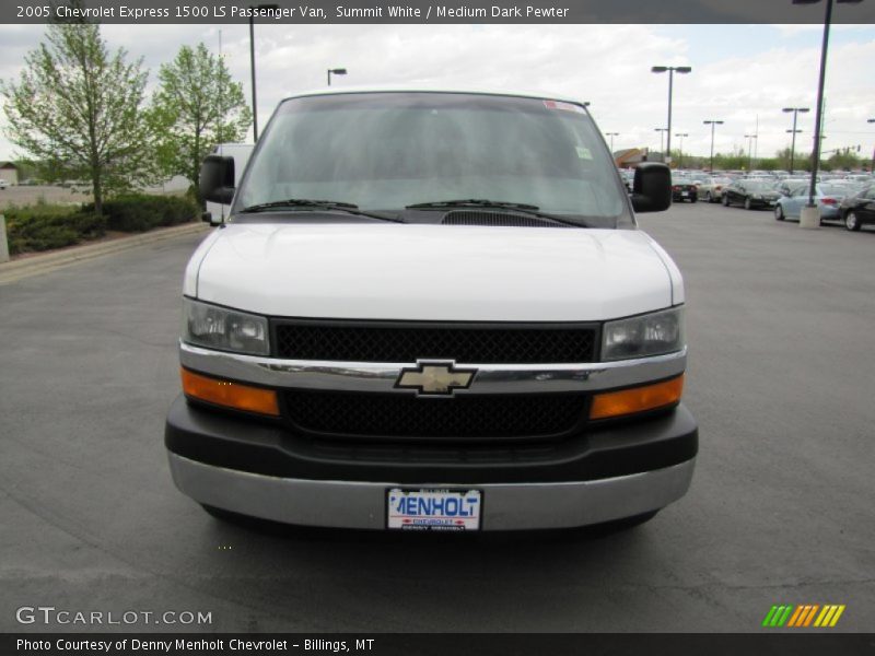 Summit White / Medium Dark Pewter 2005 Chevrolet Express 1500 LS Passenger Van