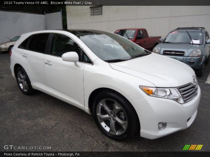 Blizzard White Pearl / Gray 2010 Toyota Venza V6 AWD