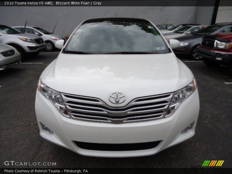 Blizzard White Pearl / Gray 2010 Toyota Venza V6 AWD