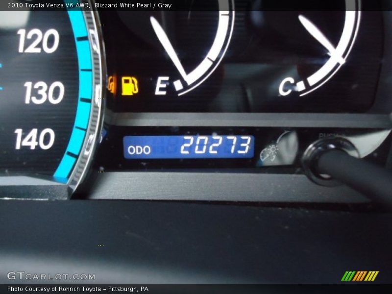 Blizzard White Pearl / Gray 2010 Toyota Venza V6 AWD