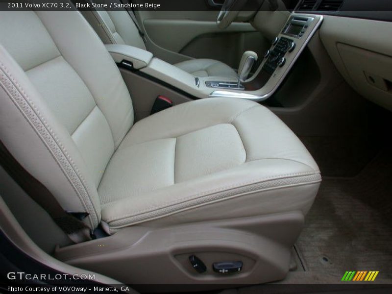 Black Stone / Sandstone Beige 2011 Volvo XC70 3.2