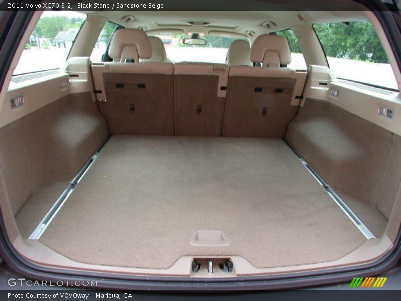 Black Stone / Sandstone Beige 2011 Volvo XC70 3.2