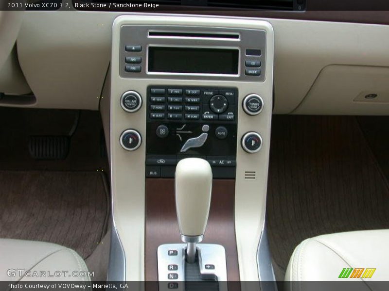 Black Stone / Sandstone Beige 2011 Volvo XC70 3.2