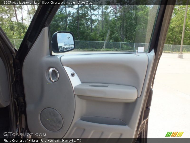 Black Clearcoat / Medium Slate Gray 2005 Jeep Liberty Limited