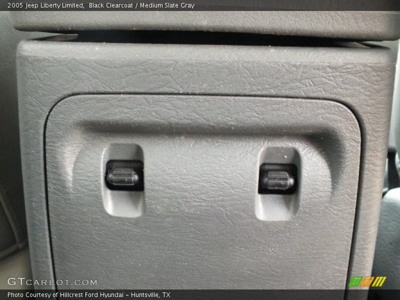 Black Clearcoat / Medium Slate Gray 2005 Jeep Liberty Limited