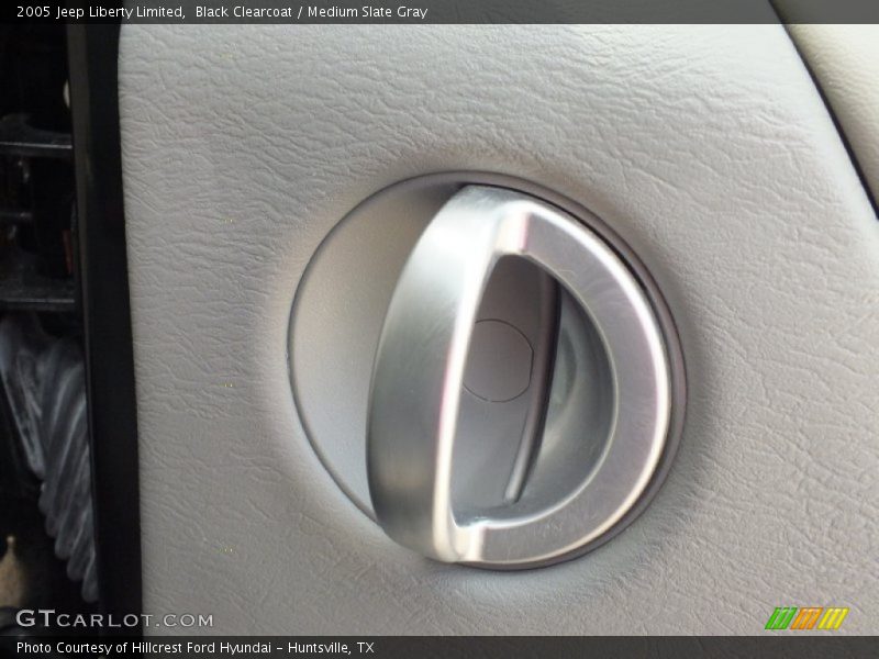 Black Clearcoat / Medium Slate Gray 2005 Jeep Liberty Limited