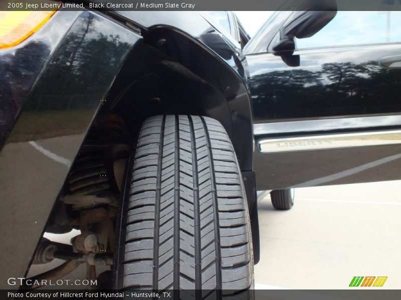 Black Clearcoat / Medium Slate Gray 2005 Jeep Liberty Limited
