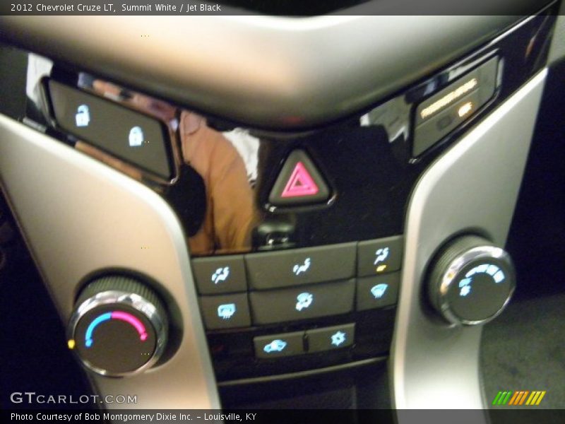 Summit White / Jet Black 2012 Chevrolet Cruze LT