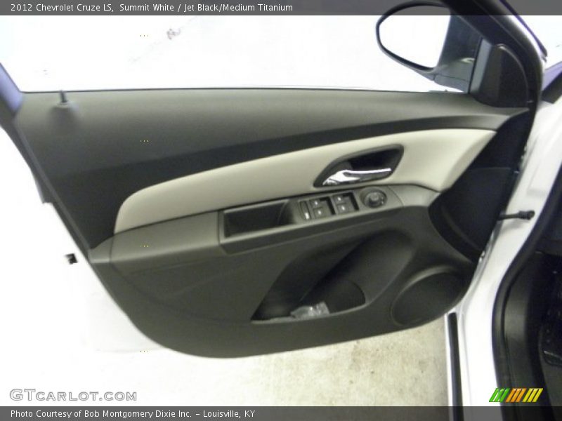 Summit White / Jet Black/Medium Titanium 2012 Chevrolet Cruze LS