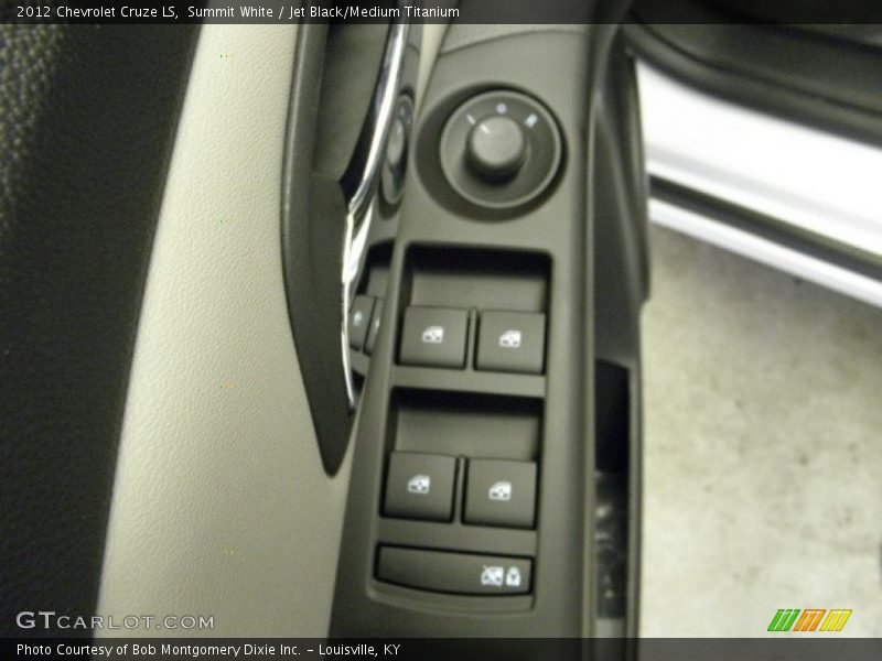 Summit White / Jet Black/Medium Titanium 2012 Chevrolet Cruze LS